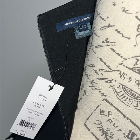 NWT FRENCH CONNECTION Black V-Neck WHISPER Bow ENVELOPE Sleeveless MINI DRESS - Picture 12 of 13